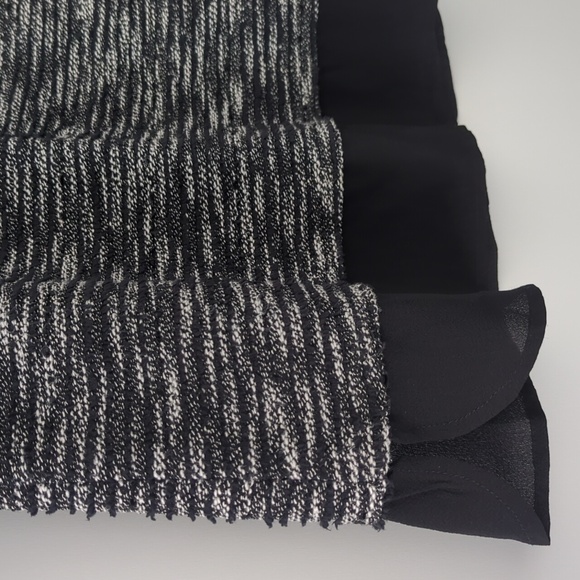 Sweater black and white - Picture 3 of 3